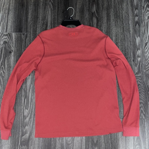 Under armour Red long sleeve. Men’s size large. - Picture 2 of 2